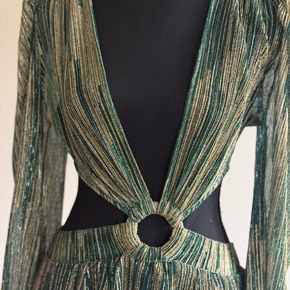 Baesically Curve Emerald Gold Metallic Cutout Maxi Dress NWT Size S - Picture 10 of 11